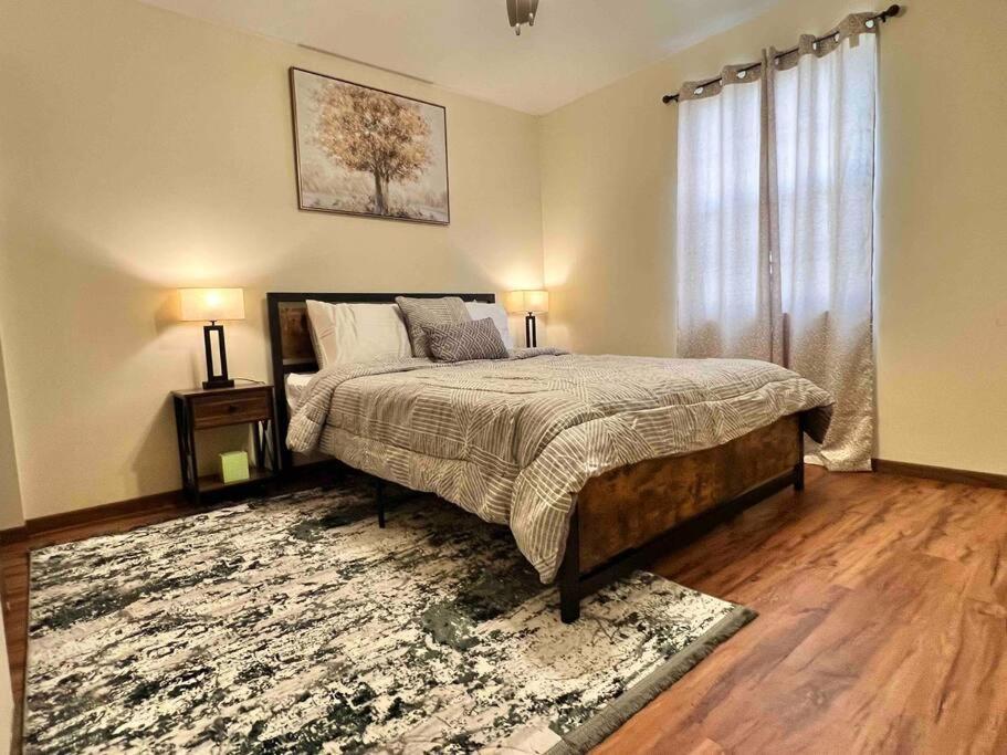 Beautiful 2Br Apartment. Black-Out Curtains Peoria Bagian luar foto
